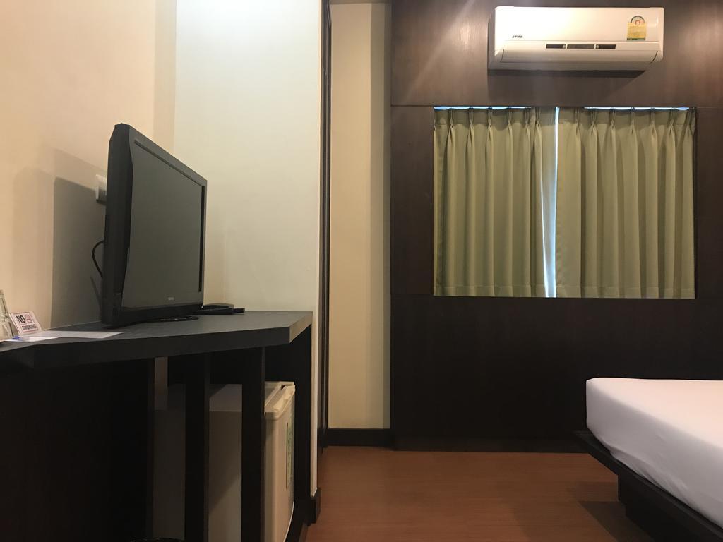 塔拉广场酒店 曼谷 外观 照片